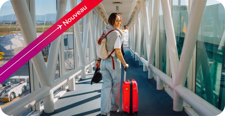 femme avec bagage à main